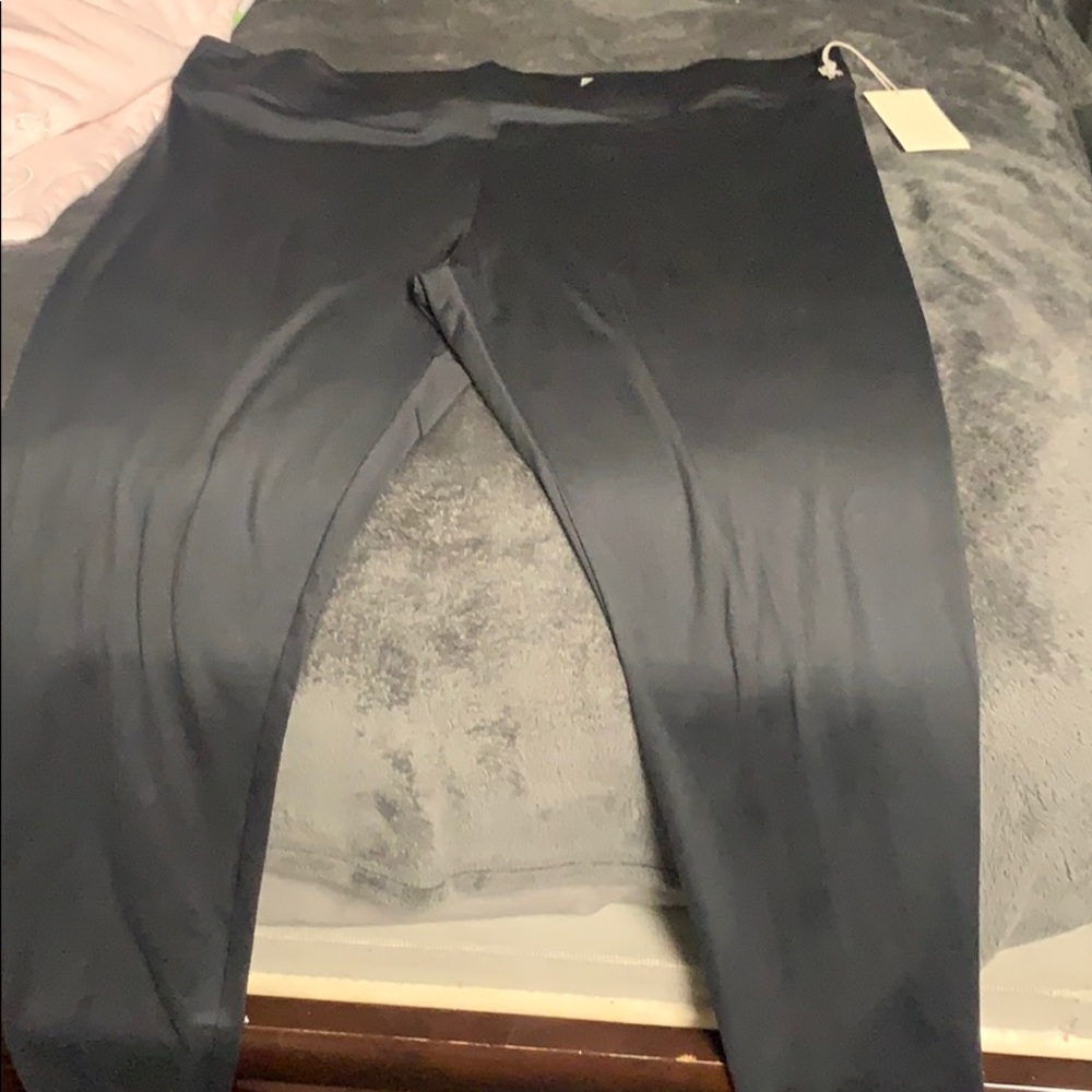 Black leggings